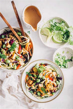 Load image into Gallery viewer, Raw Pad Thai Salad
